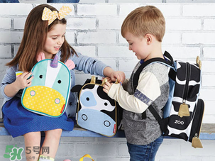 餃子的奶牛背包是什么牌子？寶寶背包應該怎么挑選？