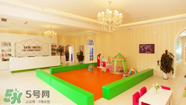 米雅上的幼兒園是哪一家？卡爾安娜國際兒童會館怎么樣？