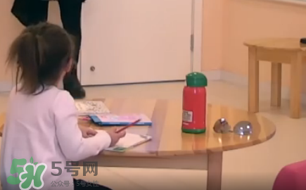 米雅的水杯是什么牌子？虎牌兒童水杯好用嗎？