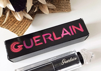 嬌蘭小黑裙003好看嗎？嬌蘭小黑裙唇膏003試色