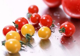 西紅柿能和黃瓜一起吃嗎？黃瓜可以和西紅柿一起吃嗎？