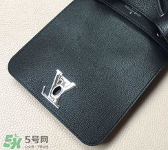 lv lockme包包怎么辨別真?zhèn)?？lv lockme包包真假鑒定