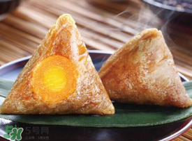 蛋黃粽子的蛋黃怎么弄？包粽子的蛋黃怎么處理？