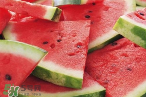 桃子和西瓜一起吃會中毒嗎？桃子和西瓜能一起吃嗎？