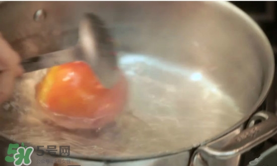 吃桃子要不要削皮？吃桃子的去皮方法