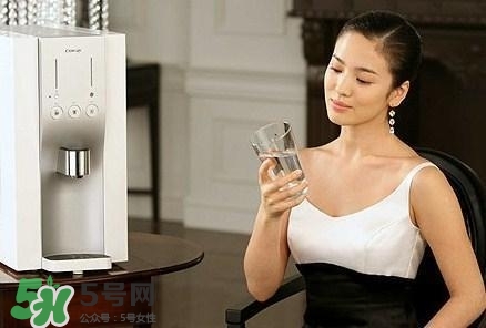 30天不喝飲料，妹子的對比照令人震驚 喝白開水的好處