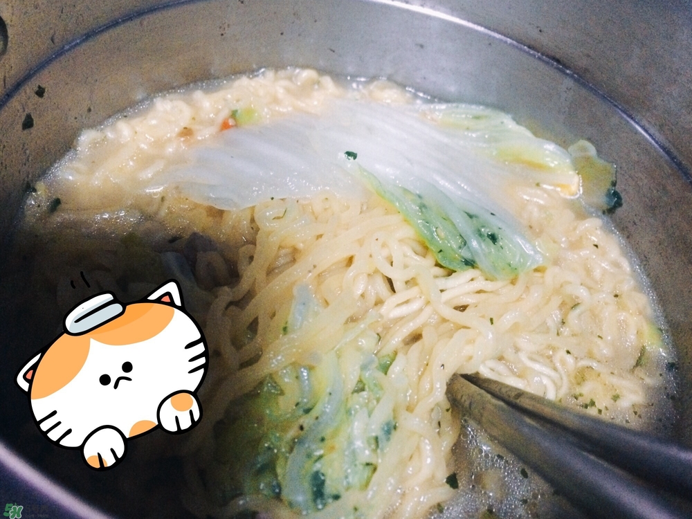 康師傅白胡椒肉骨面好吃嗎？康師傅白胡椒方便面味道怎樣