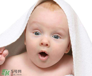 寶寶中暑的癥狀是什么？寶寶夏天如何判斷是否中暑？