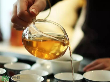 普洱生茶好喝還是熟茶好喝？普洱喝生茶還是熟茶？