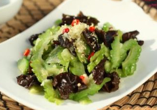 苦瓜能和木耳一起炒嗎？木耳可以和苦瓜一起吃嗎