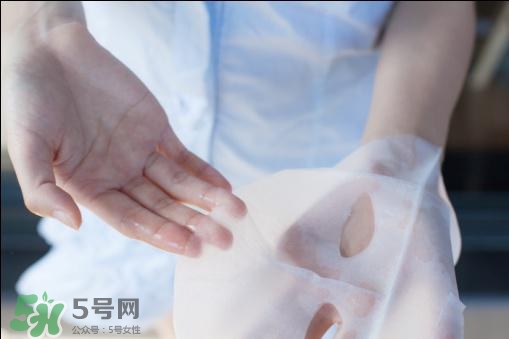 百雀羚三生花面膜怎么用？百雀羚三生花面膜用完要洗嗎？