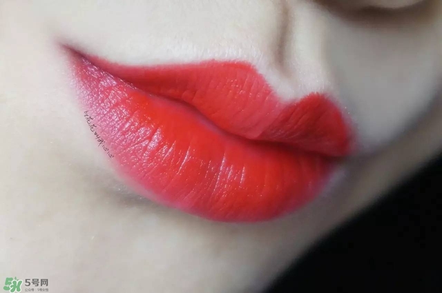 雅邦霧面柔光旋轉(zhuǎn)口紅試色圖片與評(píng)測(cè) 雅邦霧面柔光旋轉(zhuǎn)口紅試色圖片與評(píng)測(cè)