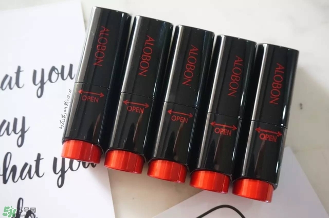 雅邦霧面柔光旋轉(zhuǎn)口紅試色圖片與評(píng)測(cè) 雅邦霧面柔光旋轉(zhuǎn)口紅試色圖片與評(píng)測(cè)