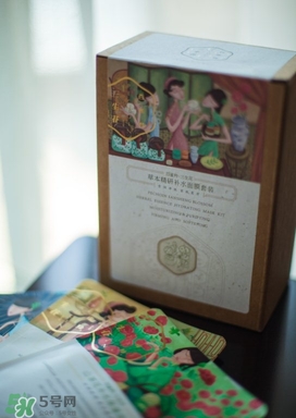 百雀羚三生花面膜怎么用？百雀羚三生花面膜用完要洗嗎？