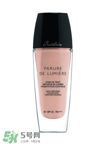 嬌蘭和迪奧粉底液哪個(gè)好？嬌蘭和迪奧粉底液對(duì)比