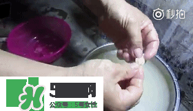 肉松餅是棉花做的？肉松餅里面是棉花