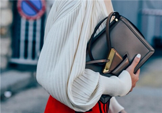 loewe三角包怎么看真假？羅意威巴塞羅那三角包真假辨別