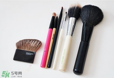 ?ukiss悠珂思和大創(chuàng)粉撲清洗劑哪個好？悠珂思和大創(chuàng)清洗劑對比