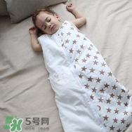 嬰兒睡袋分腿的好還是不分腿的好？嬰兒睡袋分腿的區(qū)別