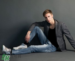 牛仔褲破了能補嗎？牛仔褲破了怎么補好看圖解