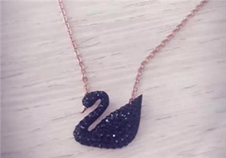 施華洛世奇黑天鵝怎么看真假？施華洛世奇黑天鵝真假辨別