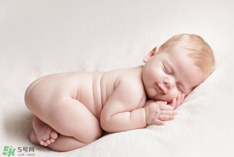 花王紙尿褲有幾個版本 花王紙尿褲的版本區(qū)別 花王紙尿褲有幾個版本 花王紙尿褲的版本區(qū)別