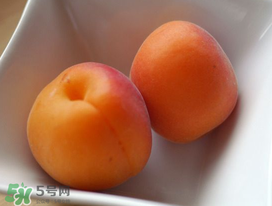 杏和酸奶能一起吃嗎？杏能和酸奶一起吃嗎？