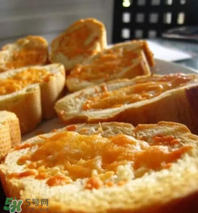 法棍面包怎么吃？法棍面包的做法