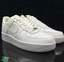 nike空軍一號怎么辨別真假？耐克空軍一號板鞋真假對比