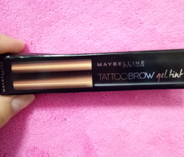 眉膠好還是染眉膏好用？眉膠和染眉膏區(qū)別