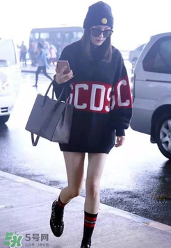 michael kors mercer包包尺寸多大？mk mercer有幾個(gè)尺寸？