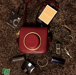 mk相機(jī)包真假怎么分辨？michael kors相機(jī)包真假鑒定