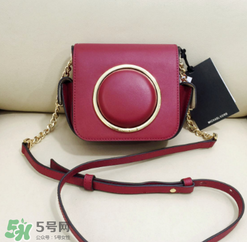 mk相機包哪個顏色好看？michael kors相機包有幾種顏色？