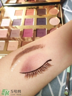 簡單易學(xué)的眼妝教程 化妝高手們的眼妝推薦