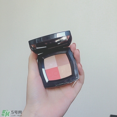 上班族用什么化妝品好 辦公室化妝包里帶什么好 上班族用什么化妝品好 辦公室化妝包里帶什么好