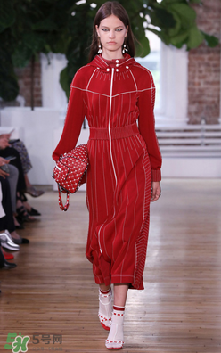 valentino華倫天奴2018早春女裝款式有哪些_好看嗎？