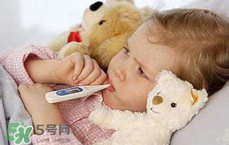 夏季小兒高燒怎么辦?夏天寶寶發(fā)燒能用物理降溫嗎? 夏季小兒高燒怎么辦?夏天寶寶發(fā)燒能用物理降溫嗎?