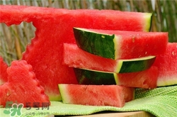 無籽西瓜多少錢一斤？無籽西瓜怎么挑？