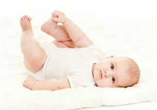 寶寶坐不穩(wěn)的原因 寶寶為什么會坐不穩(wěn)呢？