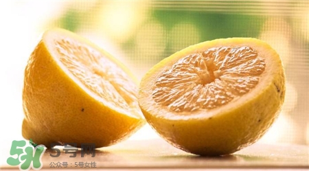 檸檬可以去黑眼圈嗎?敷檸檬可以去黑眼圈 檸檬可以去黑眼圈嗎?敷檸檬可以去黑眼圈