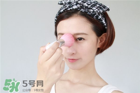 散粉是定妝粉嗎?散粉是不是定妝粉? 散粉是定妝粉嗎?散粉是不是定妝粉?