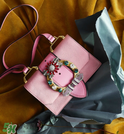 miumiu miulady尺寸多大？miulady寶石包尺寸介紹