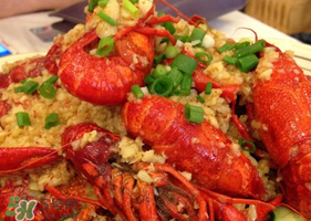 蒜蓉龍蝦怎么做好吃？蒜蓉龍蝦怎么燒？