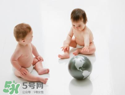 夏天寶寶出生該準(zhǔn)備什么？夏季待產(chǎn)包的特點(diǎn)