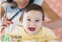 夏天寶寶能剃光頭嗎？夏天寶寶剃光頭好嗎？