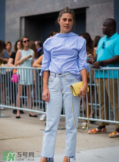 藍(lán)色襯衫搭配什么褲子？藍(lán)色襯衣配什么顏色褲子？