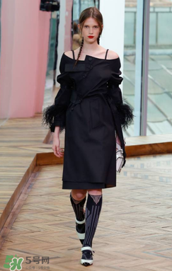 prada普拉達(dá)2018早春系列女裝款式有哪些_好看嗎？