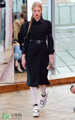 prada普拉達(dá)2018早春系列女裝款式有哪些_好看嗎？