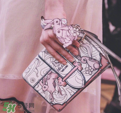 prada普拉達(dá)2018早春系列包包款式有哪些_好看嗎？