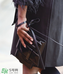 prada普拉達(dá)2018早春系列包包款式有哪些_好看嗎？